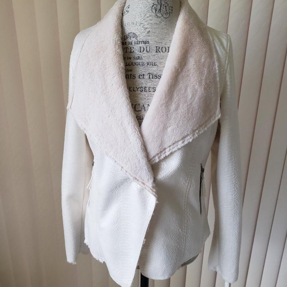White faux fur and snakeskin jacket, zippered sleeves, zippered pockets, Medium